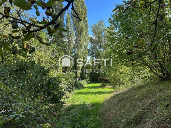 Terrain à bâtir non viabilisé de plus de 2600m² - BOULOC