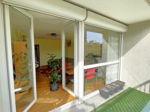 Tête d'Or - La Doua : T5 lumineux avec 3 ch., terrasse, 2 loggias et vue dégagée
