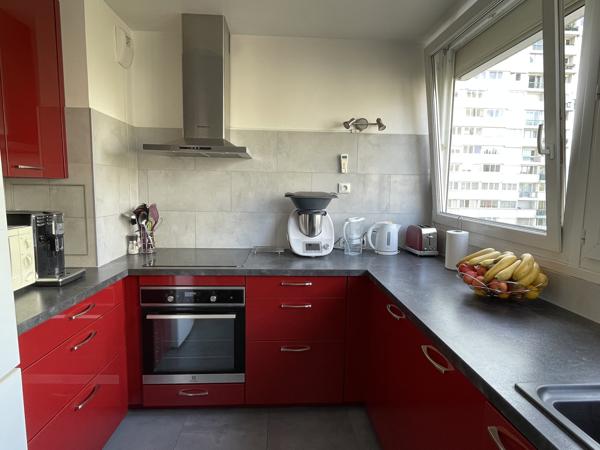 Tête d'Or - La Doua : T5 lumineux avec 3 ch., terrasse, 2 loggias et vue dégagée