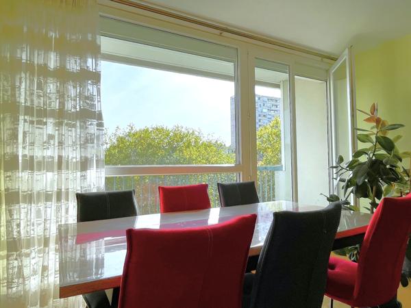 Tête d'Or - La Doua : T5 lumineux avec 3 ch., terrasse, 2 loggias et vue dégagée