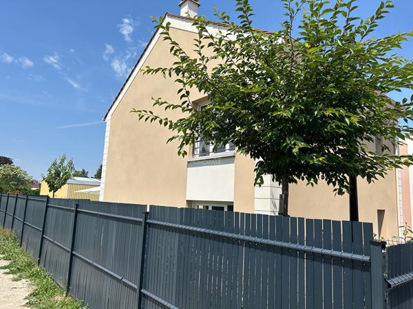 Maison 5 pièce(s) 91 m2 478 000 € **  - Référence  1133