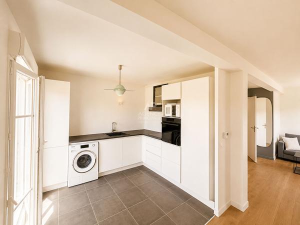Maison 5 pièce(s) 91 m2 478 000 € **  - Référence  1133