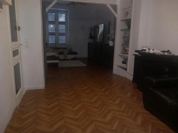 Idéal investisseurs TR potentiel 17,6% immeuble +local