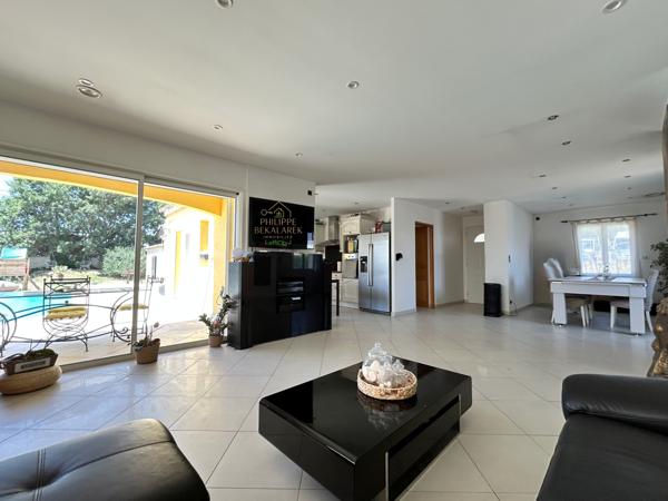 Fonds De Commerce - 600 m²