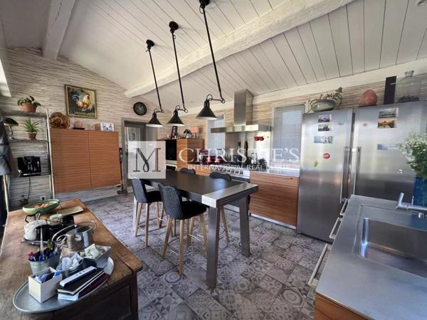 Propriété de standing de 2016 au charme d’antan, La Flotte