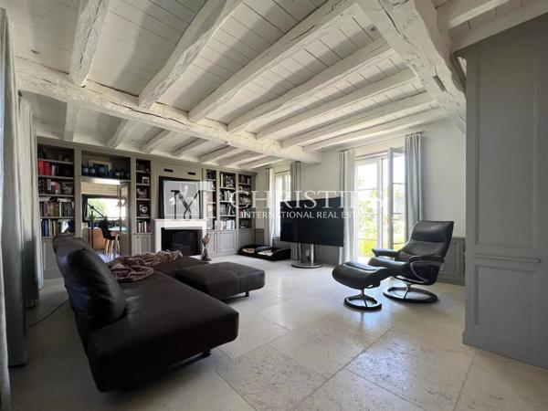 Propriété de standing de 2016 au charme d’antan, La Flotte