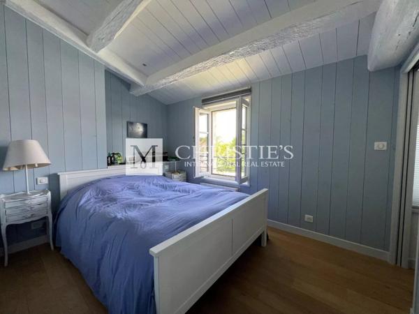 Propriété de standing de 2016 au charme d’antan, La Flotte