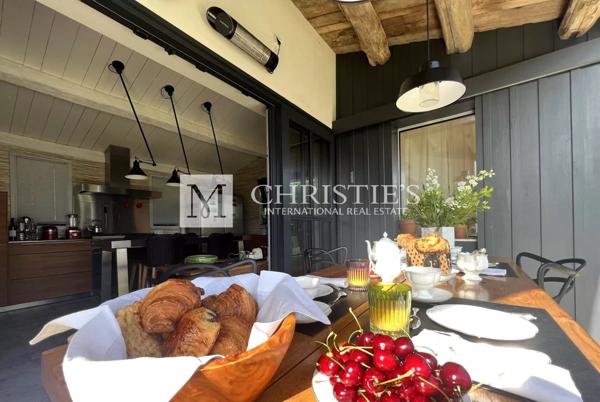 Propriété de standing de 2016 au charme d’antan, La Flotte