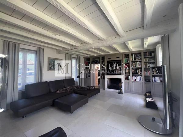 Propriété de standing de 2016 au charme d’antan, La Flotte