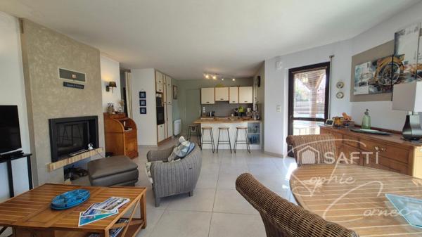 4 chambres - vie de plain-pied - piscine couverte