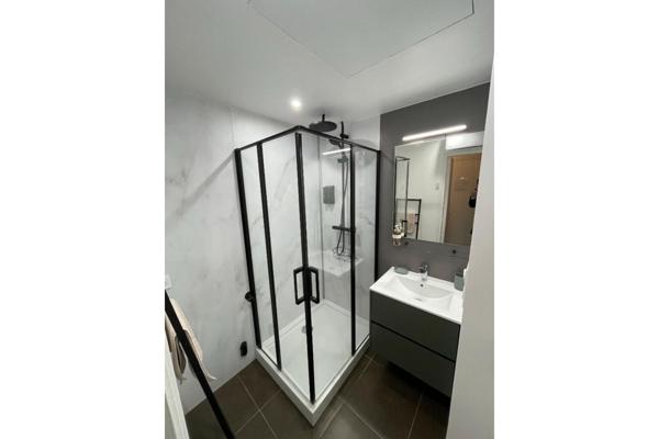 A LOUER : T1 à LILLE • • 675 € CC • Réf. 1703