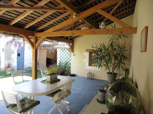 Maison à vendre à Lasse dans le Maine-et-Loire (49490), ref : LB/2491   
centre