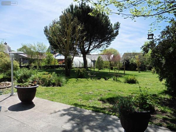 Maison à vendre à Lasse dans le Maine-et-Loire (49490), ref : LB/2491   
centre