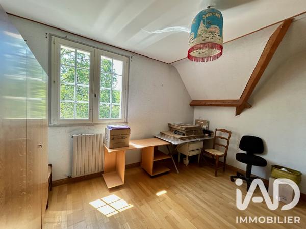 Maison à vendre 7 pièces 168 m² Brain-sur-Allonnes