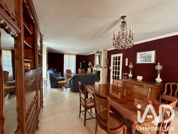 Maison à vendre 7 pièces 168 m² Brain-sur-Allonnes