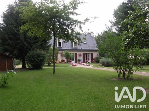 Maison à vendre 7 pièces 168 m² Brain-sur-Allonnes
