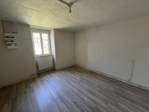 Appartement à louer 480 € CC Val-de-Comporté 3 p 57 m² DPE D