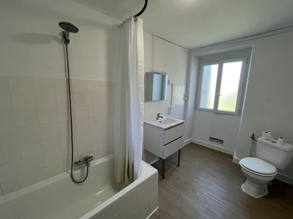 Appartement à louer 480 € CC Val-de-Comporté 3 p 57 m² DPE D