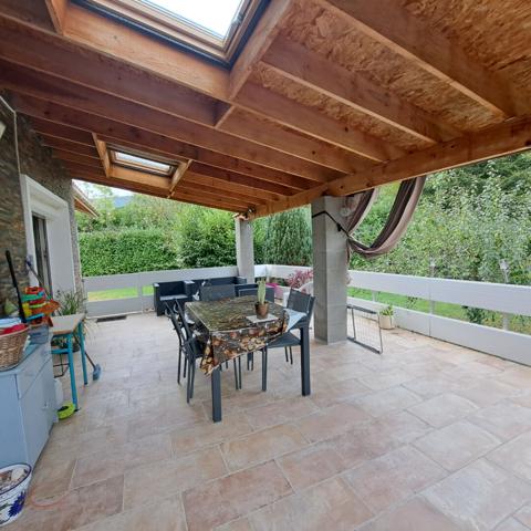 A VENDRE MAISON / 3 CHAMBRES / 2 BUREAUX / DEPENDANCE / GRAND JARDIN