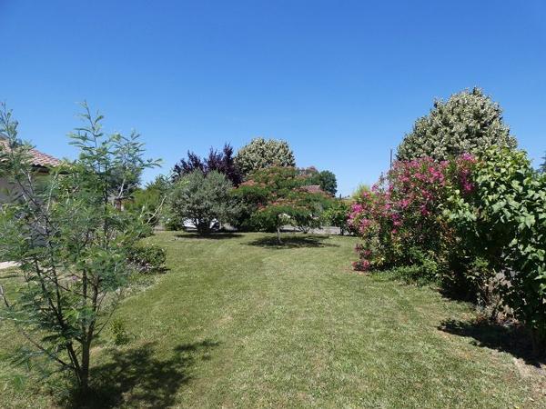 À vendre - Maison plain-pied, 6 pièces située à Vic-Fezensac (32190)