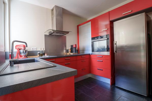 À vendre - Maison individuelle, 7 pièces située à Tours (37100)