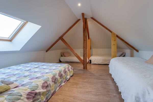 À vendre - Maison individuelle, 7 pièces située à Tours (37100)