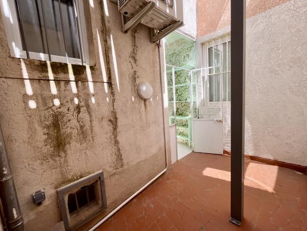 NIMES CENTRE - QUARTIER LAMPEZE / VAUBAN - MAISON - 2 CHAMBRES - TERRASSE - COUR INTERIEURE - CAVE - ENTIÈREMENT RÉNOVÉ