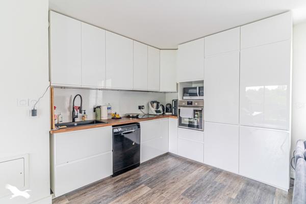 Appartement à vendre 275 058 € Bègles 4 p 86 m² DPE C