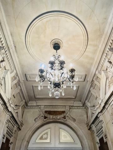 GRANDE MAISON BOURGEOISE 240 m² avec DOUBLE GARAGE 47.37 m² + T3 de 55 m² INDEPENDANT LIBRE - CAVE de 99.12 m²