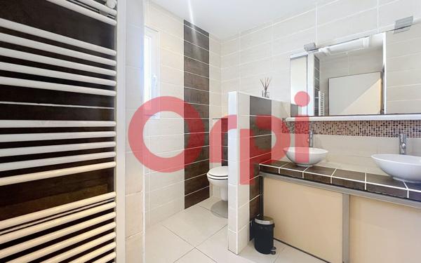 Maison à vendre    5 pièces •  Claira