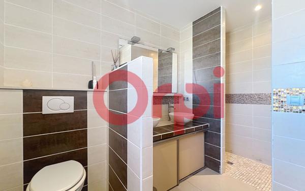 Maison à vendre    5 pièces •  Claira