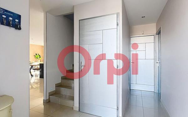 Maison à vendre    5 pièces •  Claira