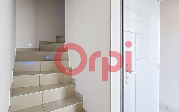 Maison à vendre    5 pièces •  Claira