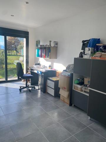 batiment industriel 718m2