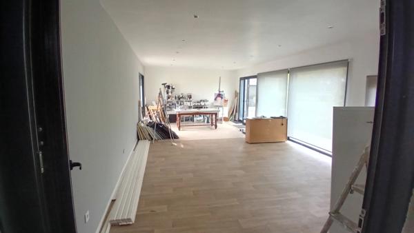 batiment industriel 718m2