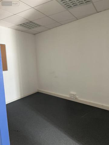 Fonds et/ou murs commerciaux à louer à Hénin-Beaumont dans le Pas-de-Calais (62110), ref : 62034-L3383   
Centre