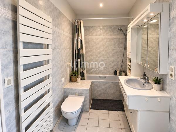 Maison de ville avec jardin et parking - 33400 Talence