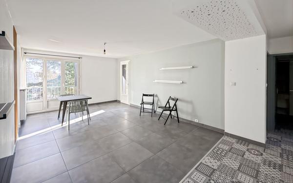 Appartement à vendre    3 pièces • 72,49 m2 Guilherand-Granges