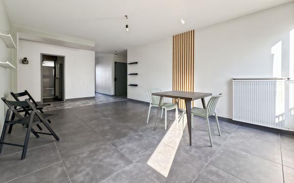 Appartement à vendre    3 pièces • 72,49 m2 Guilherand-Granges