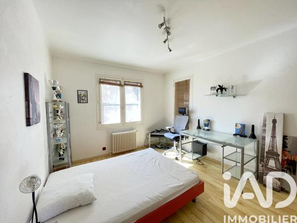 Maison à vendre 7 pièces 175,6 m² La Londe-les-Maures