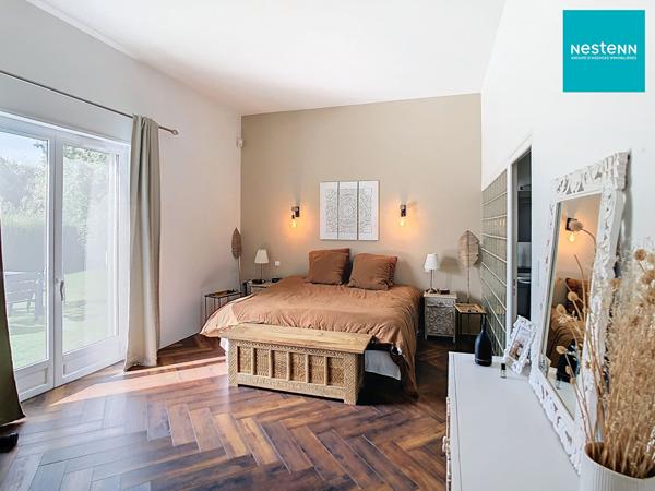 Propriété - 270 m² hab - 3261 m² de terrain - Piscine