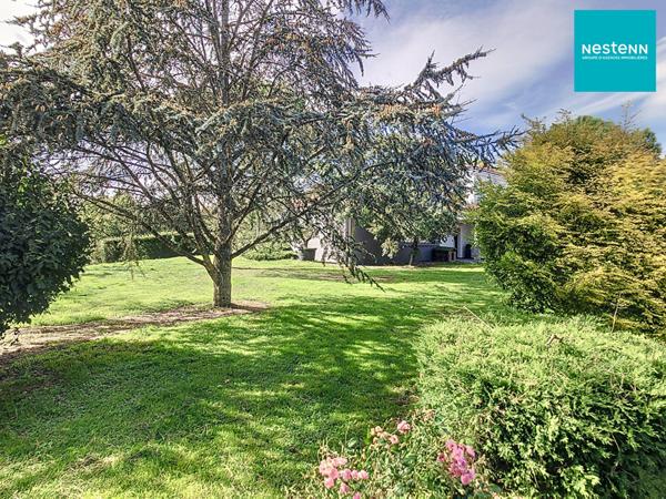 Propriété - 270 m² hab - 3261 m² de terrain - Piscine