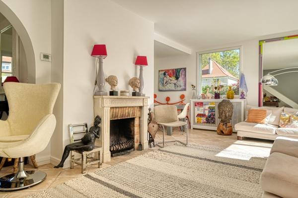 Maison familiale 6 chambres, lumineuse avec jardin plein sud – Domaine prisé