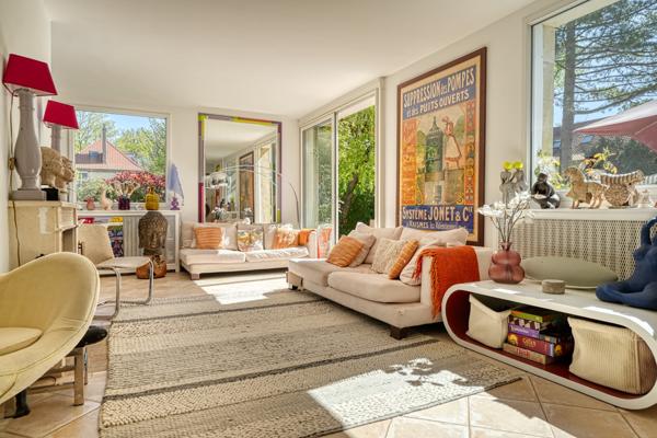 Maison familiale 6 chambres, lumineuse avec jardin plein sud – Domaine prisé