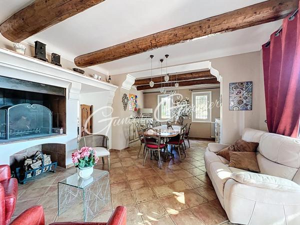 Hameau privatif de prestige avec gîtes et chambres d’hôtes – Le Luc (Provence Var)