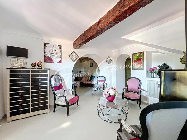 Hameau privatif de prestige avec gîtes et chambres d’hôtes – Le Luc (Provence Var)