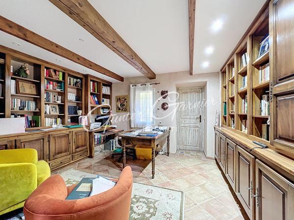 Hameau privatif de prestige avec gîtes et chambres d’hôtes – Le Luc (Provence Var)