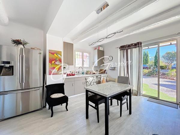 Hameau privatif de prestige avec gîtes et chambres d’hôtes – Le Luc (Provence Var)