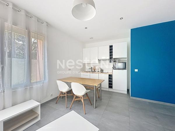 Appartement 2 pièces rénové avec cave hyper centre de BRON - 69500 BRON