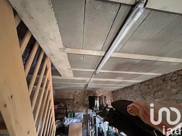 Ferme 10 pièces de 209 m² à Saint-Nizier-de-Fornas (42380)